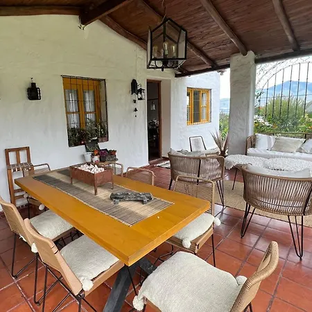 Casa Divina Temporaria En Tafi Del Valle ,Pleno Centro Exterior photo
